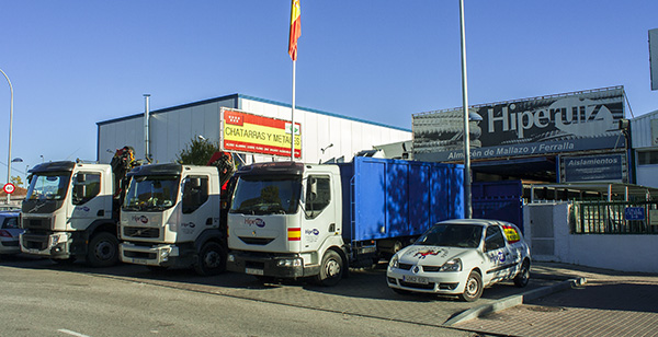 Fachada Hiperuis en Collado Villalba